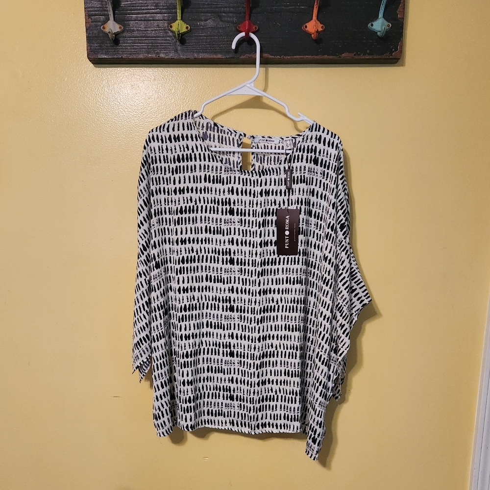 Punt Roma women's black/white blouse. Wing sleeves. Size XL.